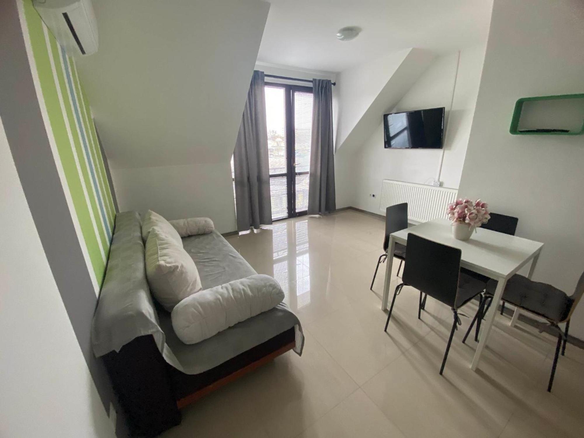 Lexy Family Apartman Hajdúszoboszló Dış mekan fotoğraf