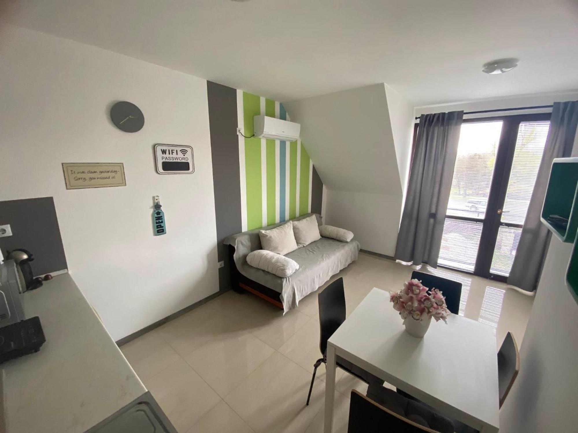 Lexy Family Apartman Hajdúszoboszló Dış mekan fotoğraf